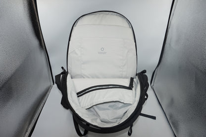 URTH arkose backpack 20L-BLACK