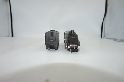 Wrenn Railways OO/HO train model Locomotive P3 Peregrine NE 4903 4-6-2 A4 class wartime black livery train model W2213