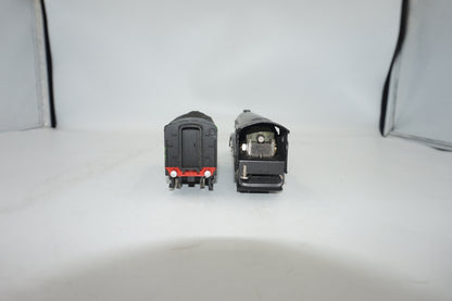 Wrenn Railways OO/HO train model Locomotive P3 Peregrine NE 4903 4-6-2 A4 class wartime black livery train model W2213