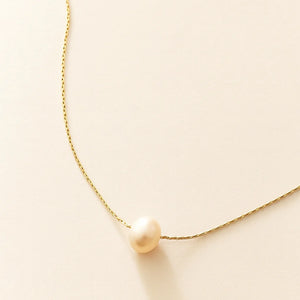 PLAIN.J FIONA PEARL NECKLACE