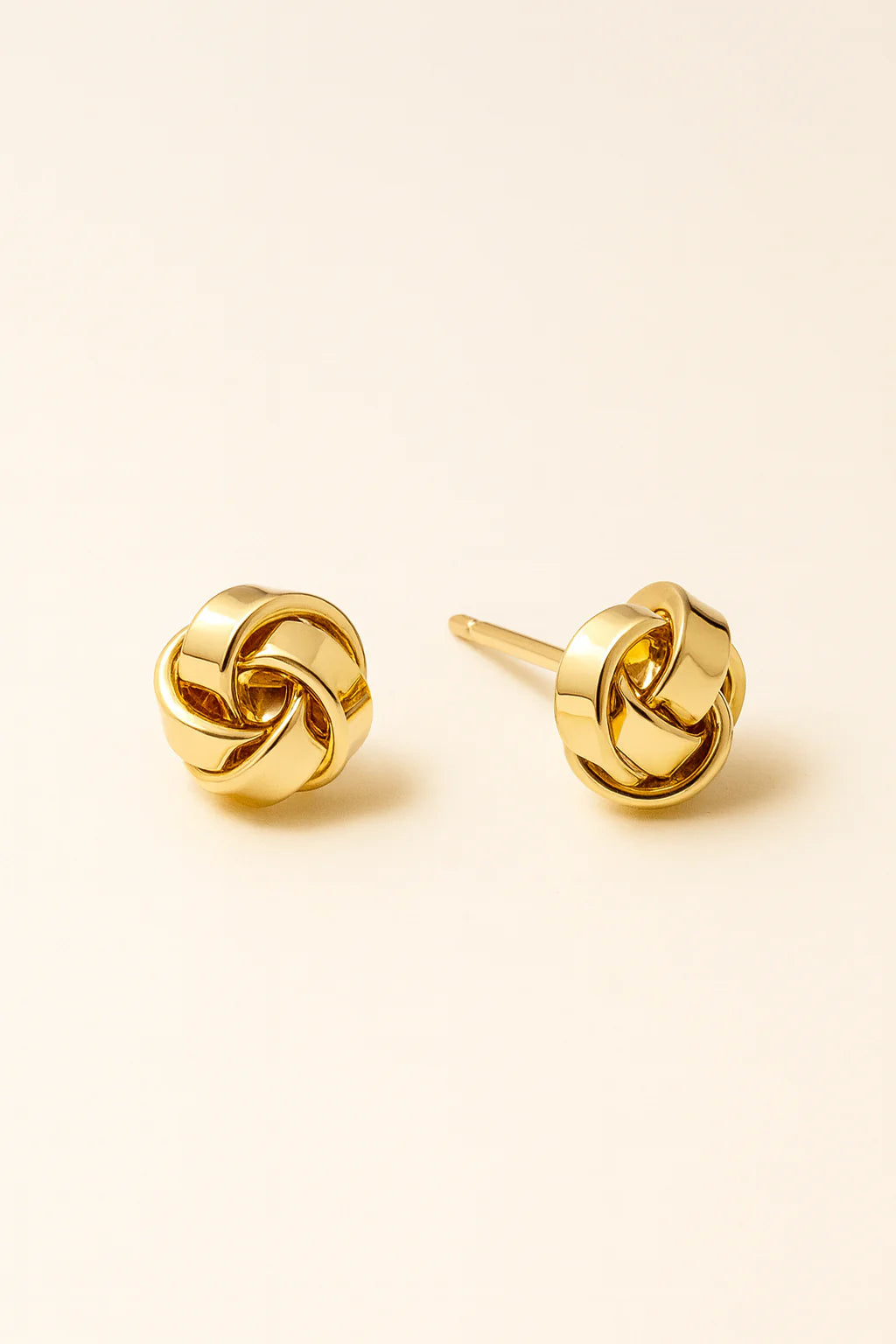 PLAIN.J KALY PETAL EAR STUDS BRAND NEW