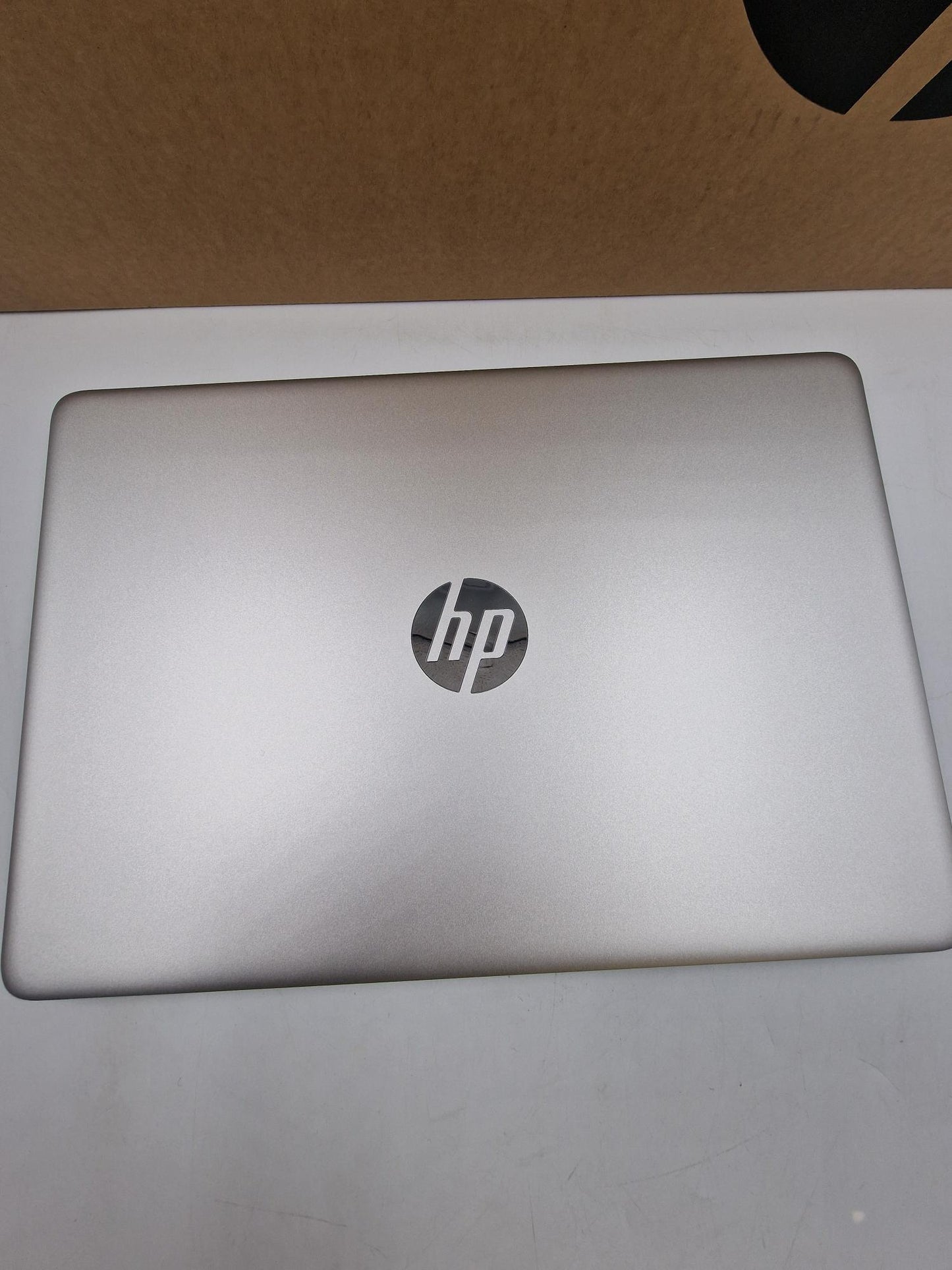 HP 14s-dq5010sa intel I5-1235u 512GB SSD 16GB Ram 14" laptop