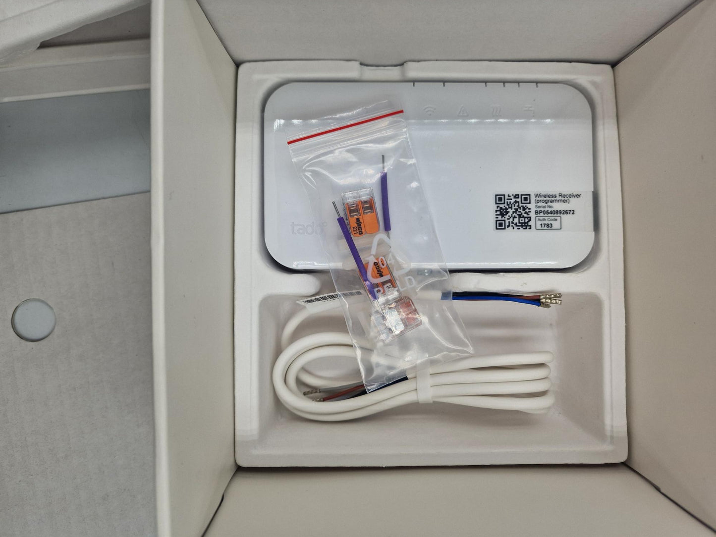 tado° Starter Kit - Wireless Smart Thermostat V3+ Incl. Programmer with Hot Water Control