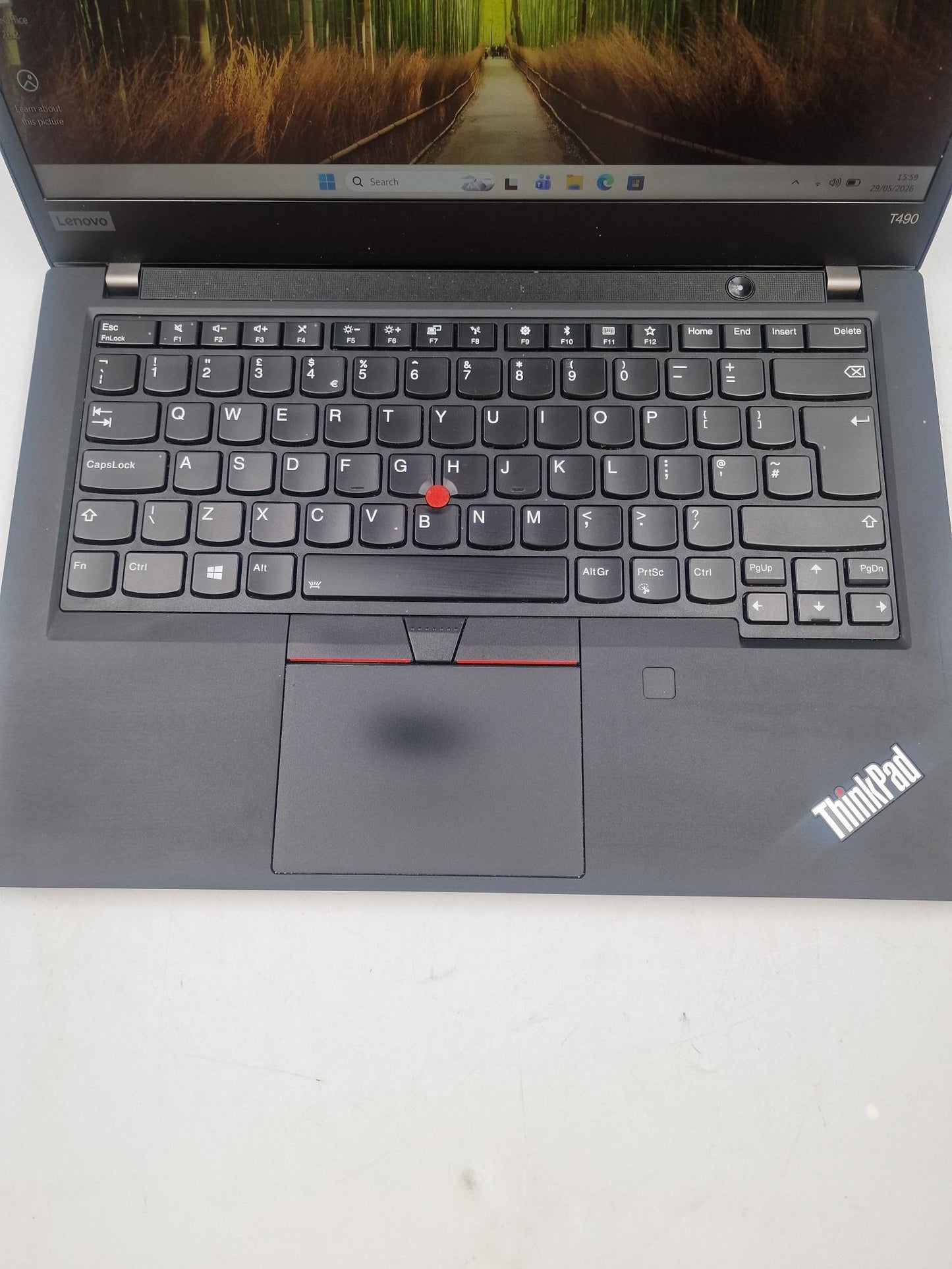 Lenovo thinkpad T490 14" Touchscreen Intel I5-8365U 16GB Ram 240GB Storage