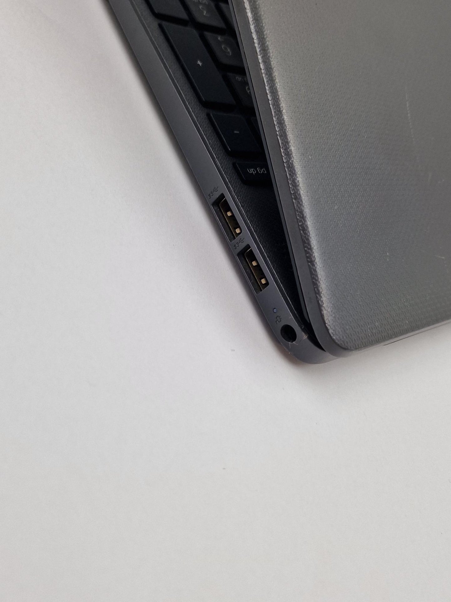 HP 255 G8 AMD Ryzen 5 5500u 8GB Ram 256GB SSD 15.6" Laptop