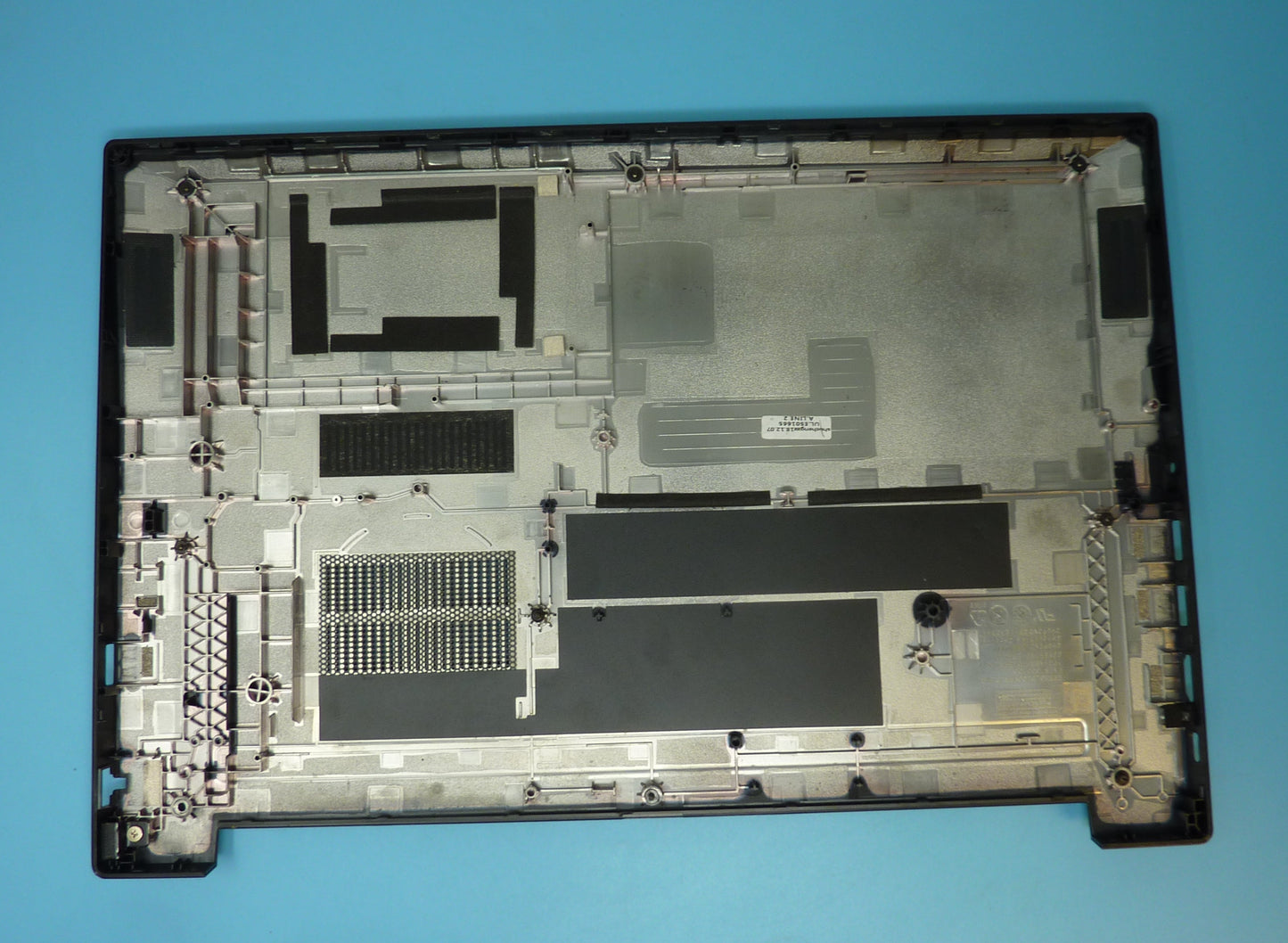 Lenovo Thinkpad E580 Base Chassis Bottom Case Cover AP167000300 Missing one screw