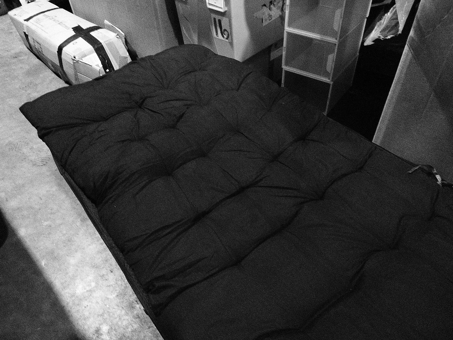 Sportneer Camp Beds for Adults with 1.5" Thick Mattress-BLACK