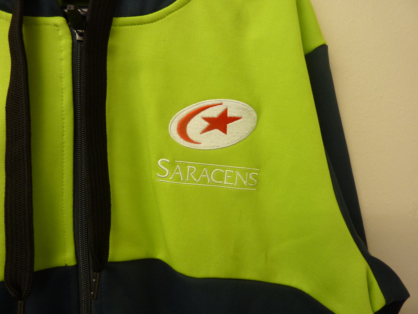 Saracens Womens Zip Up jacket- UK L16