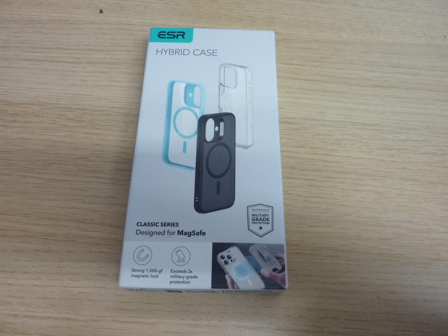 ESR HaloLock Classic Case for iPhone 16-CLEAR