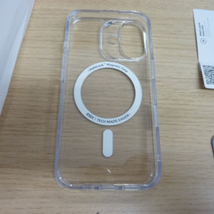 ESR HaloLock Classic Case for iPhone 16-CLEAR