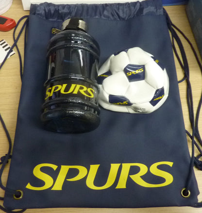 Tottenham Hotspurs wash bag & mini football