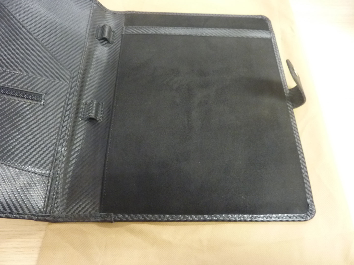 Leather Village Carbon Fiber Leather Padfolio Organizer – Carbon Black A4
