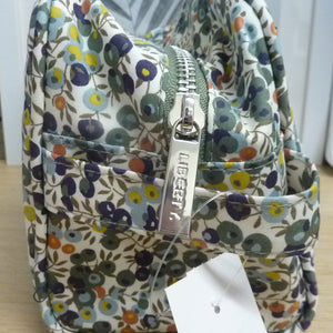 Liberty wash bag