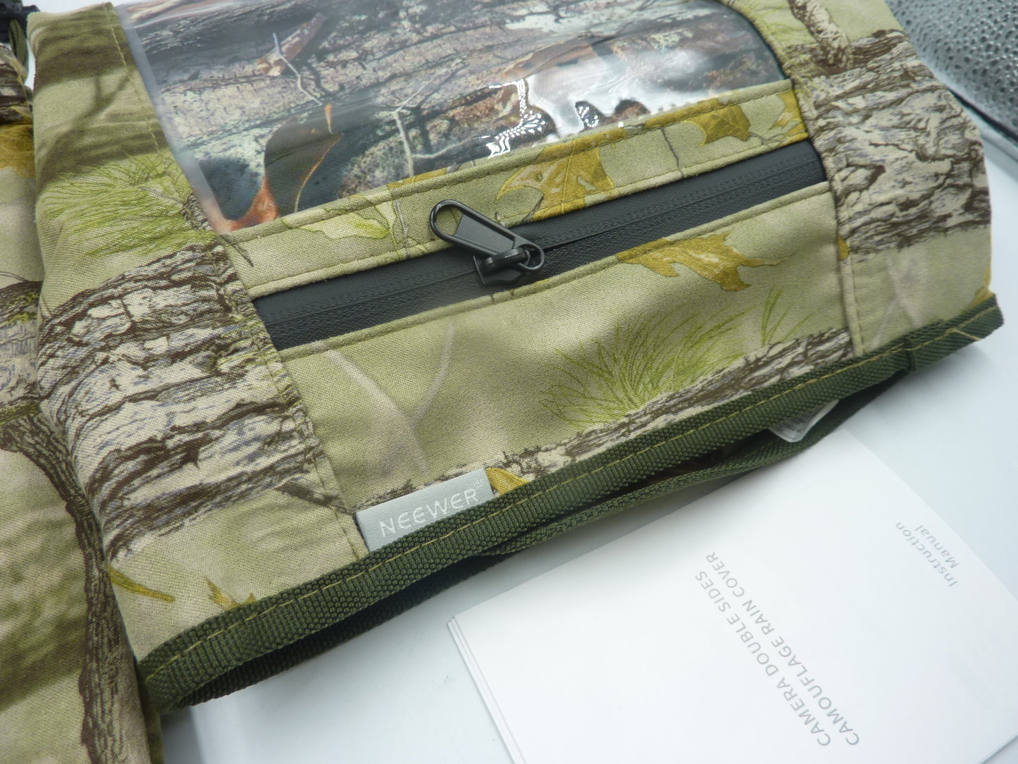 NEEWER PB020 Large Waterproof Rain Cover for Camera Camo