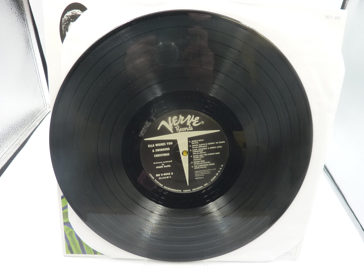 Ella Fitzgerald Wishes You a Swinging Christmas (Vinyl) 12" Album