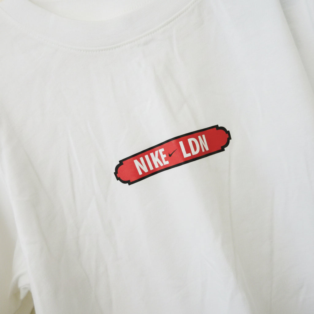 Nike Boys London T-Shirt White- Medium