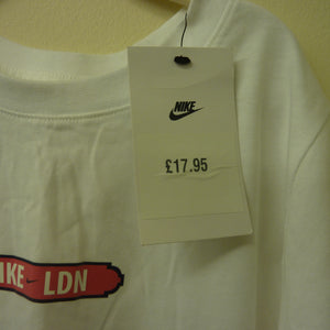Nike Boys London T-Shirt White- Medium