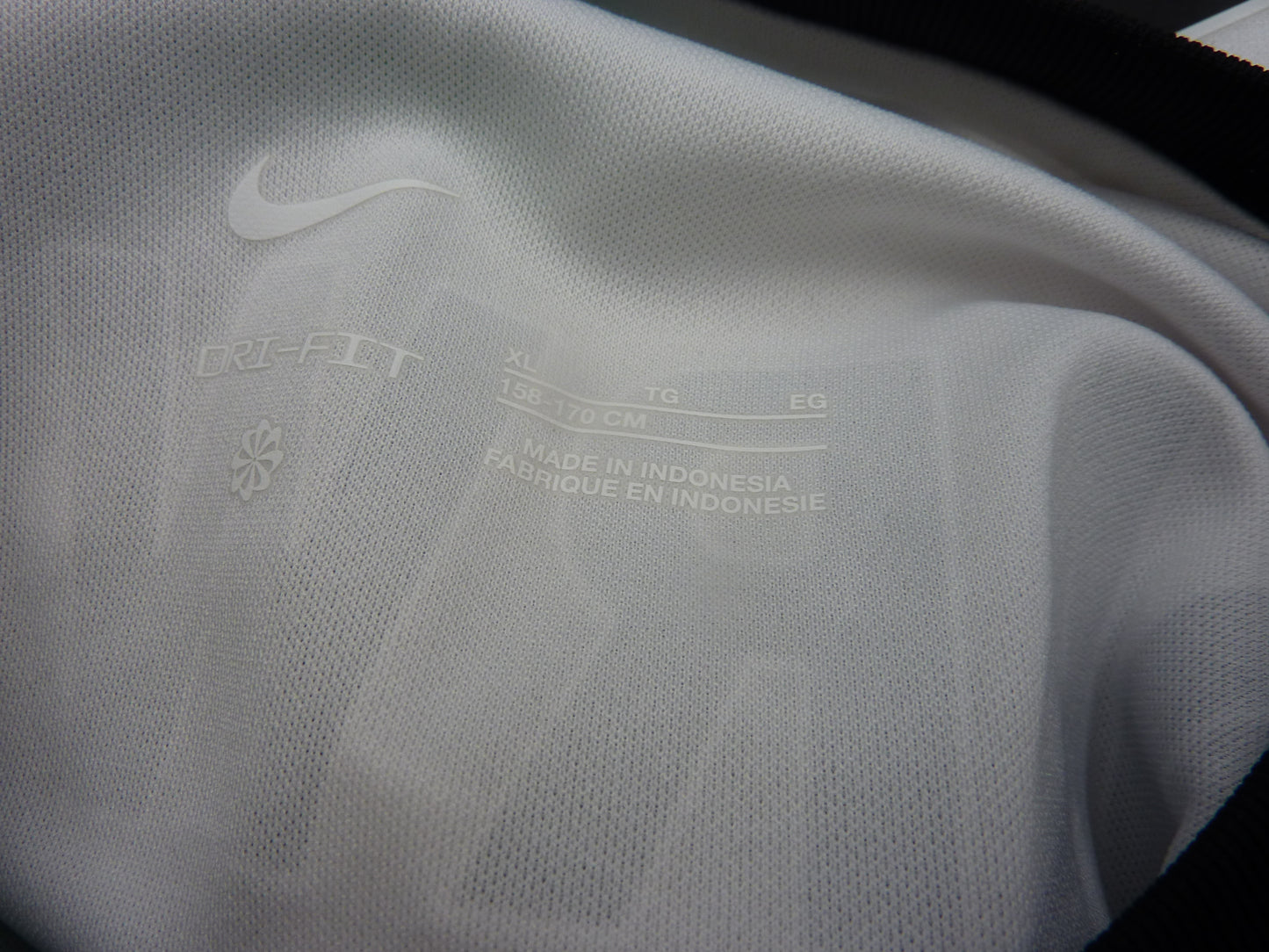 Nike football L.F.C. T-shirt #27 Darwin XL KIDS