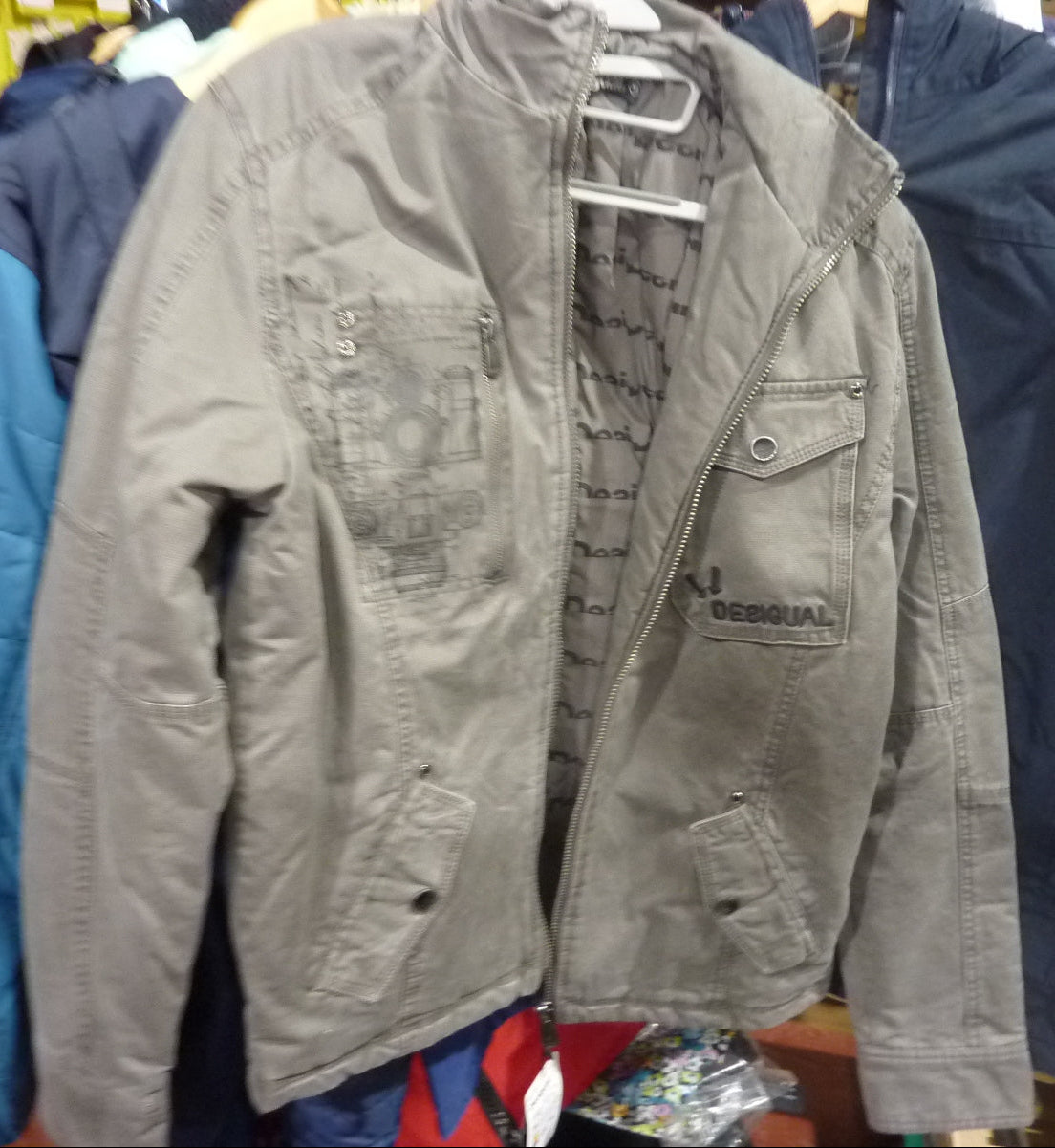 JOB LOT OF 12 BRANDED COATS