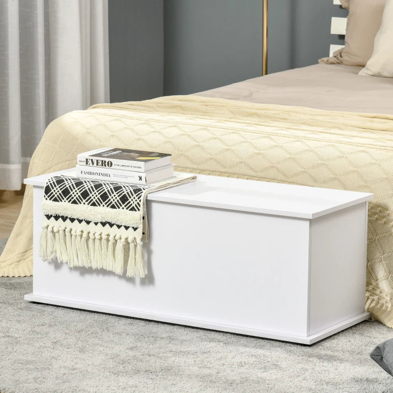 HOMCOM 113L Storage Chest, Storage Box with Flip-Top Lid and 2 Safety Hinges
