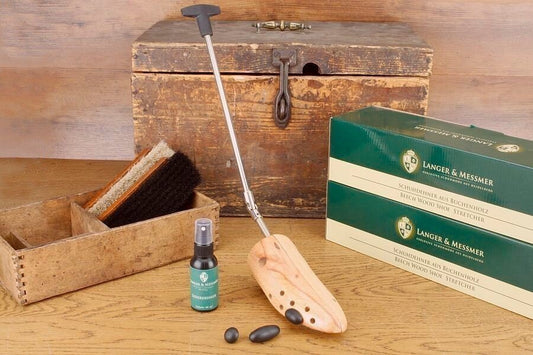Langer and messmer beech wood shoe stretcher size 2/3.5