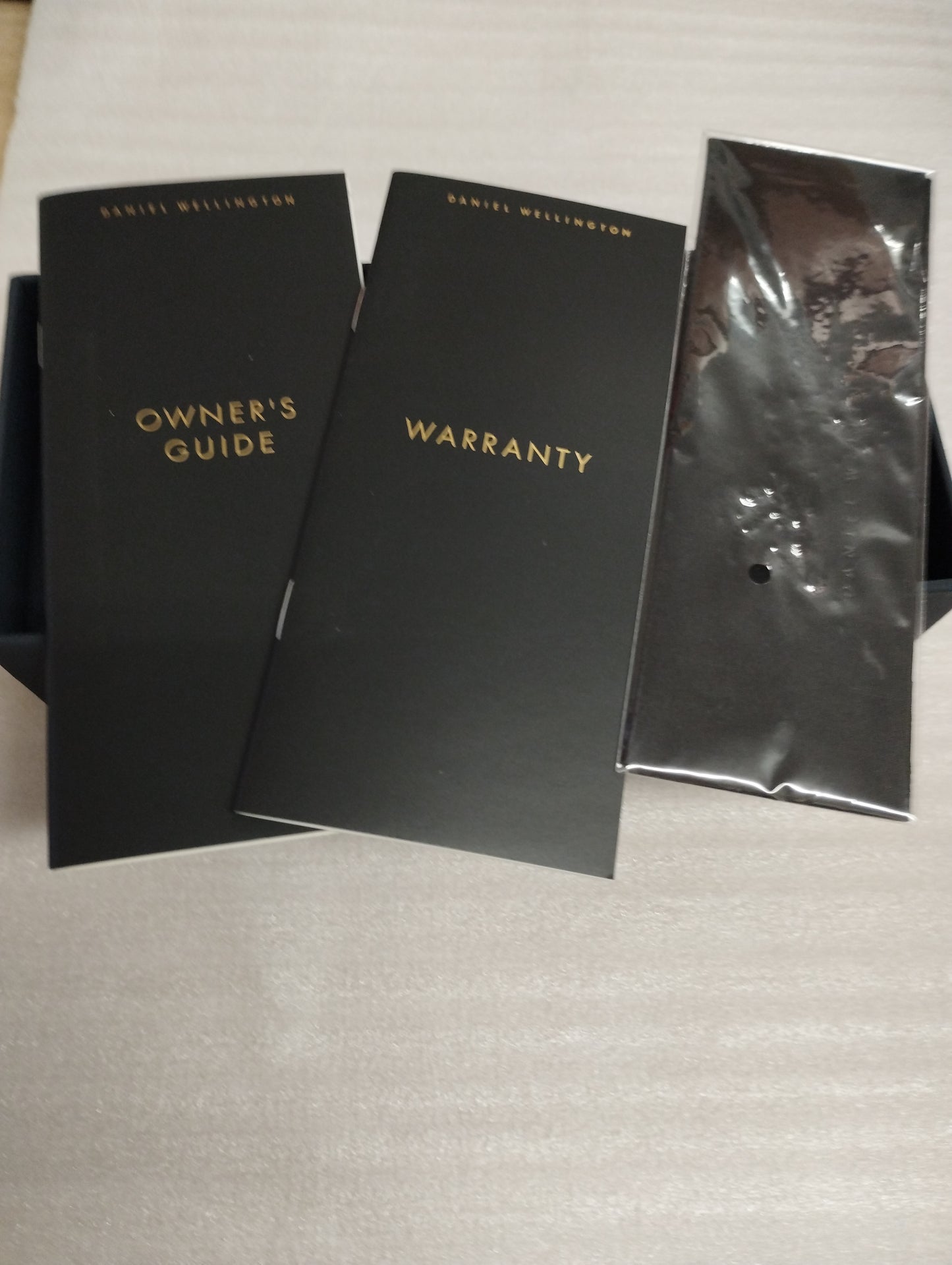 Daniel Wellington AE62R02 GRANDE Sunglasses-Rose Gold Frame-Black Lenses