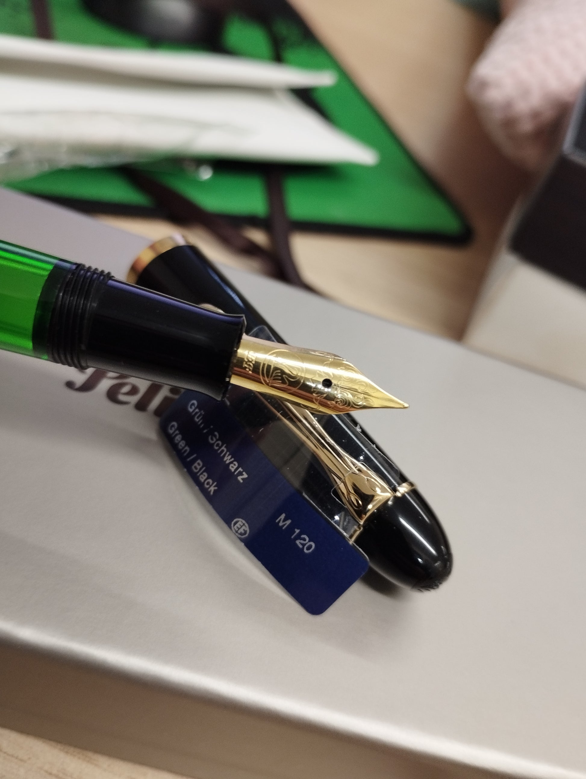 Pelikan M120 Fountain Pen Black/Green