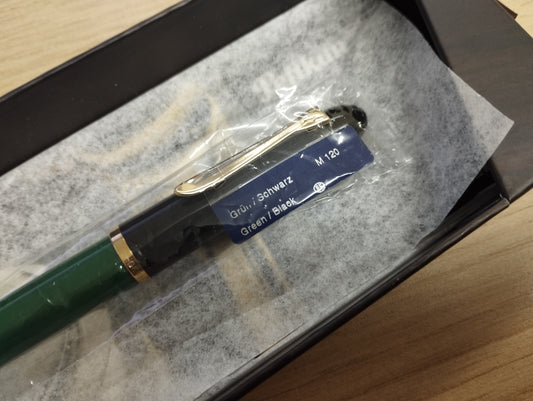 Pelikan M120 Fountain Pen Black/Green