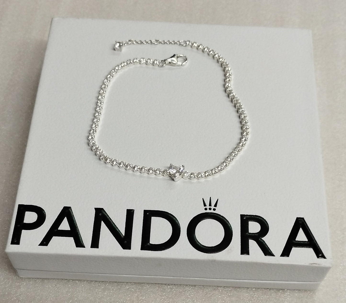 PANDORA Sparkling Heart Tennis Bracelet Sterling silver