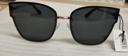 Daniel Wellington AE62R02 GRANDE Sunglasses-Rose Gold Frame-Black Lenses