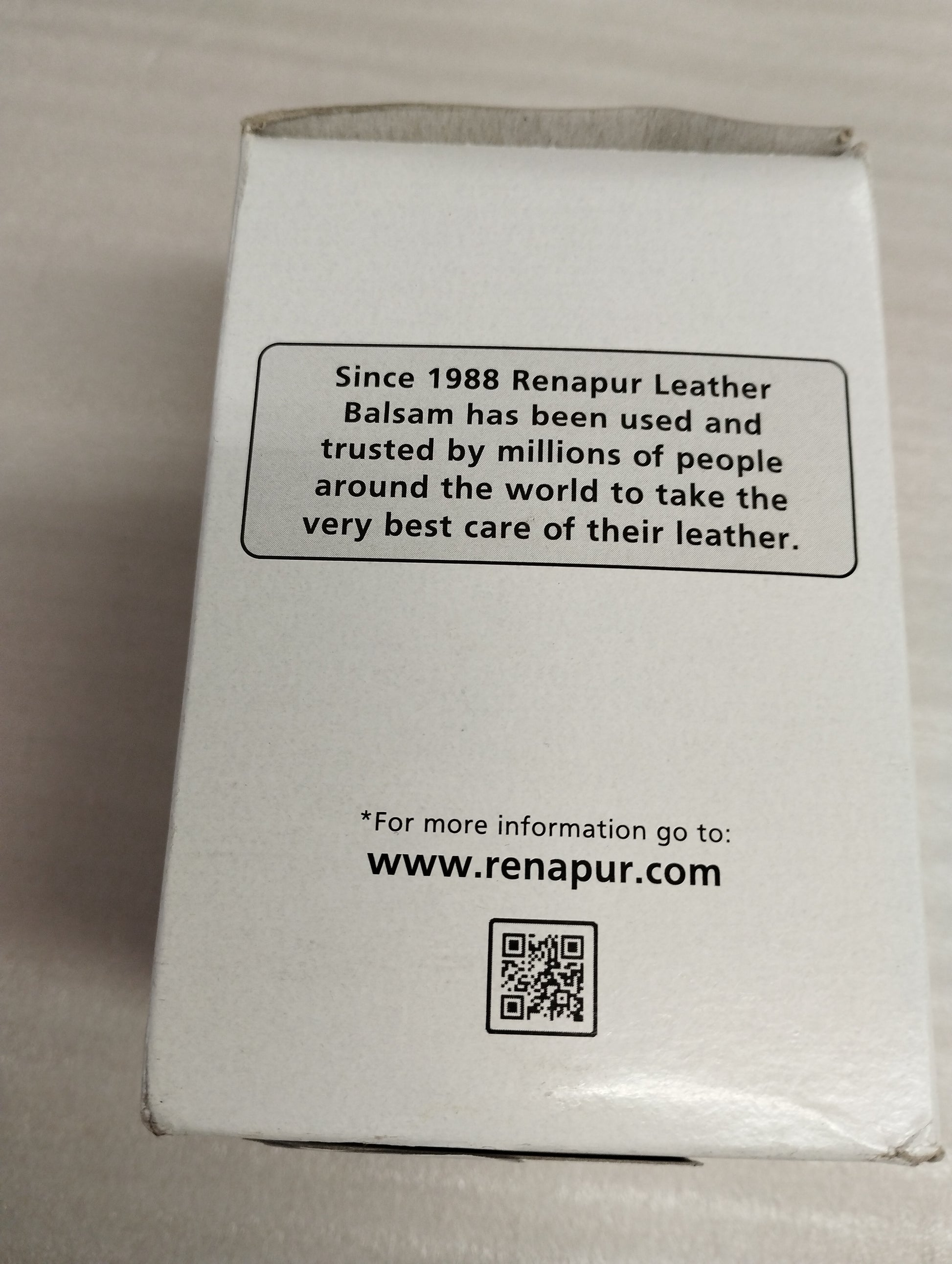 Renapur Leather Balsam, Natural Balm, Conditioner and Restorer (200 ml + Applicator Sponge)