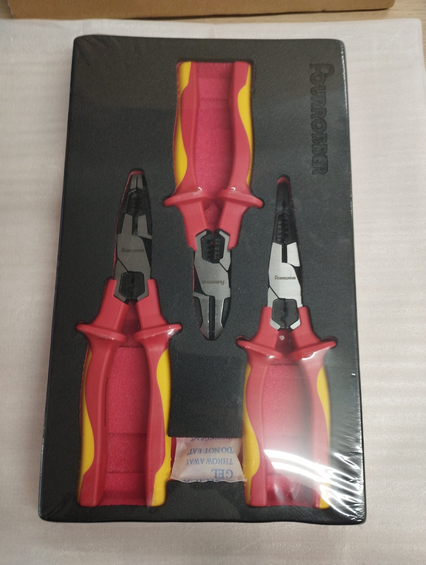 FOURROBBER 3-Piece VDE 60CrV Insulated Pliers Set