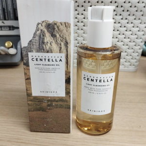 SKIN1004 Madagascar Centella Light Cleansing Oil 200ml