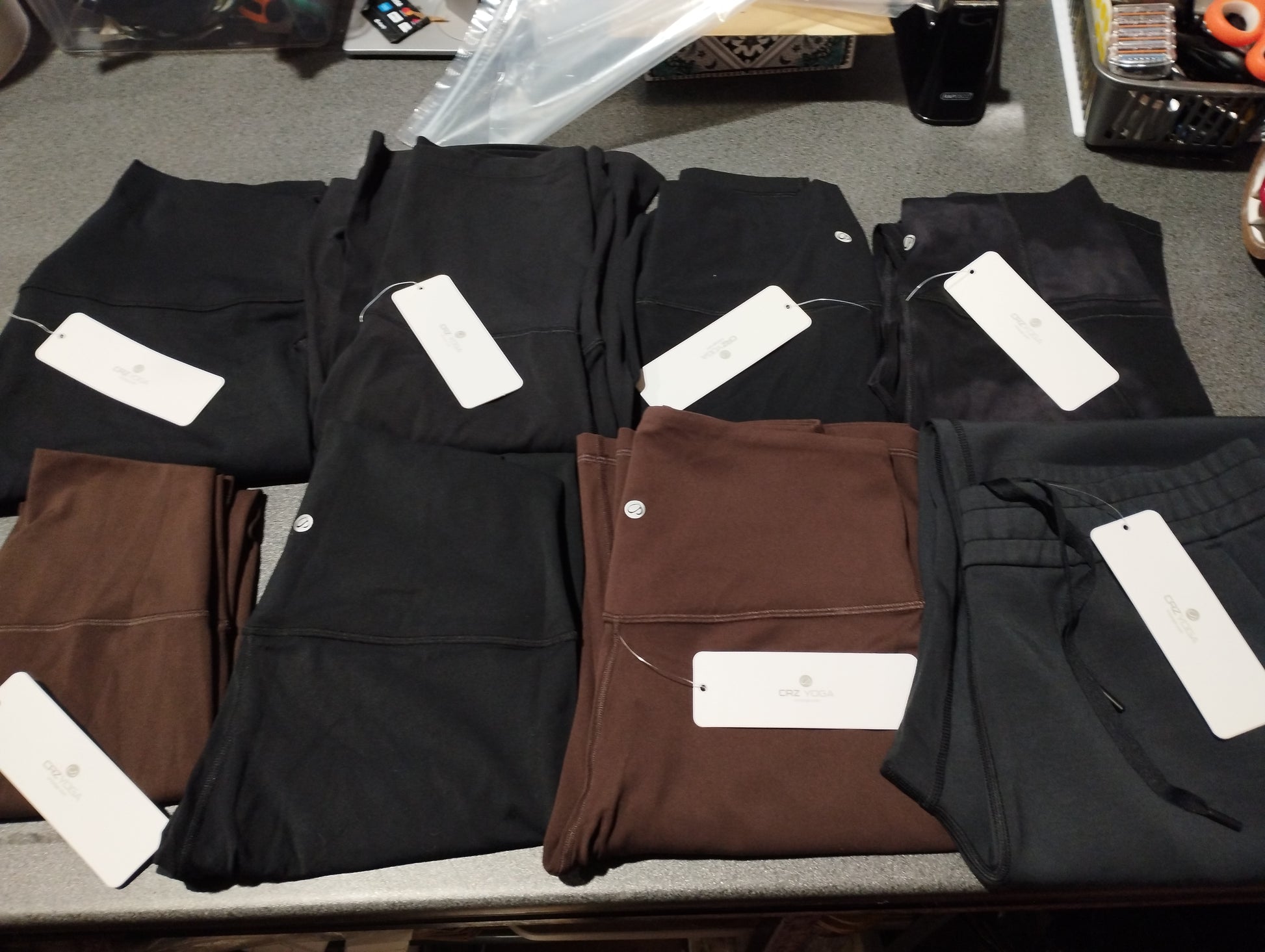 Joblot Of 24 MIXED Branded gym leggings/trousers asstd sizes styles & brands