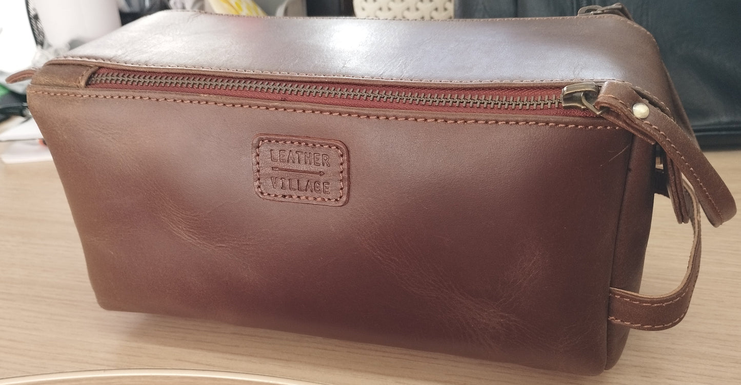 Leather Village Toiletry Bag - Brown