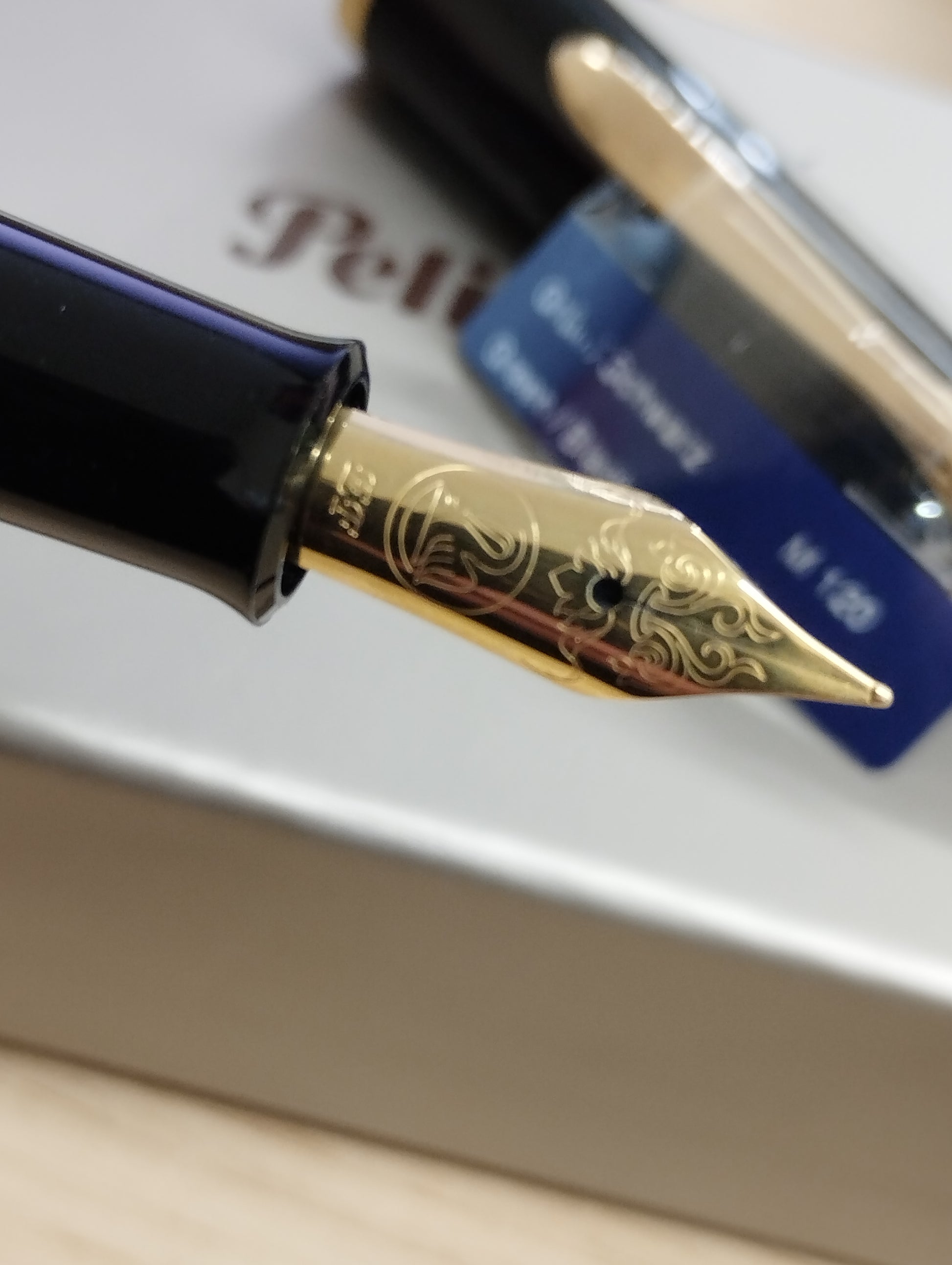 Pelikan M120 Fountain Pen Black/Green