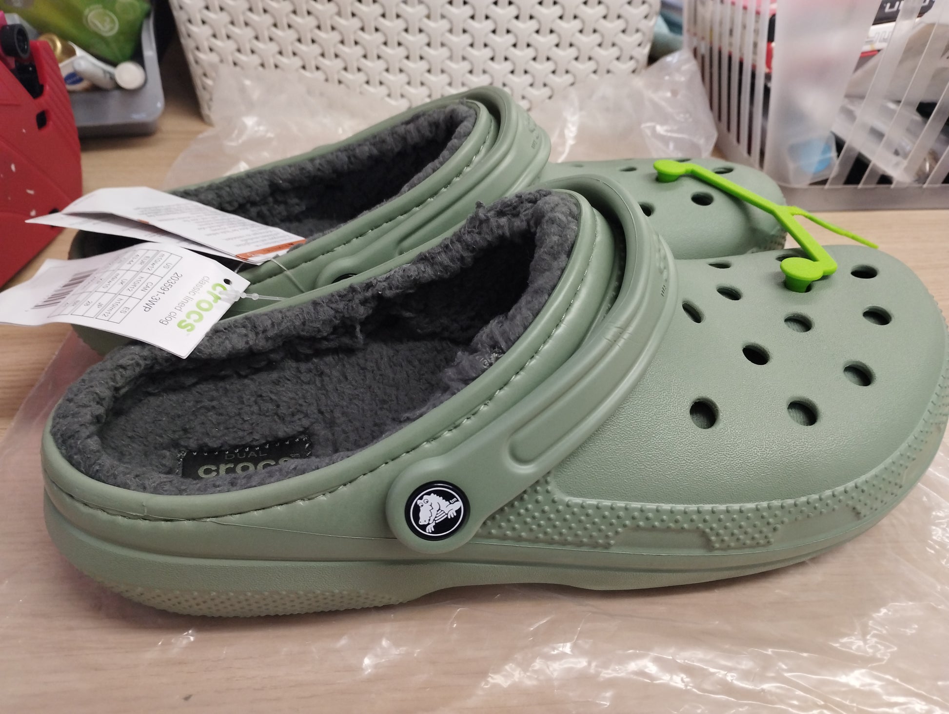CROCS Fur Lined Classic- moss/multi UK M9/W10
