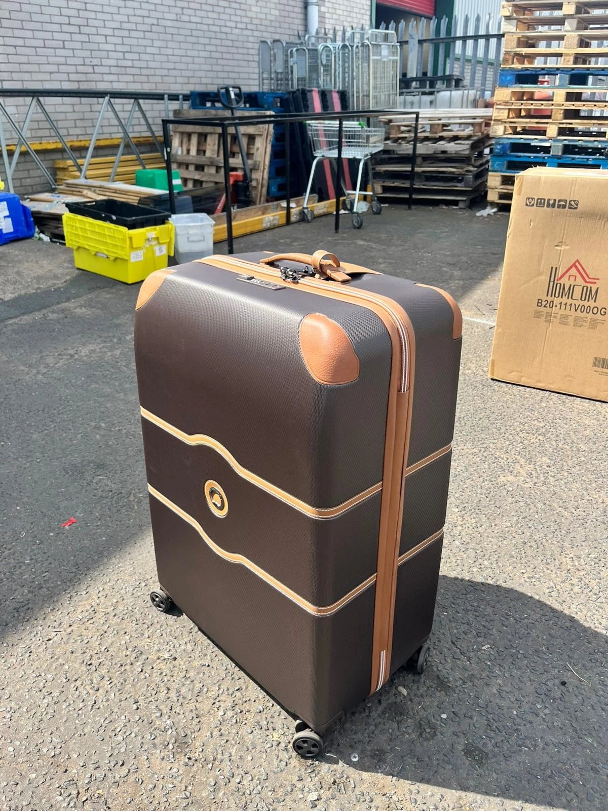 Delsey Paris Chatelet Air 2.0 Spinner (4 wheels) dark brown 76 cm