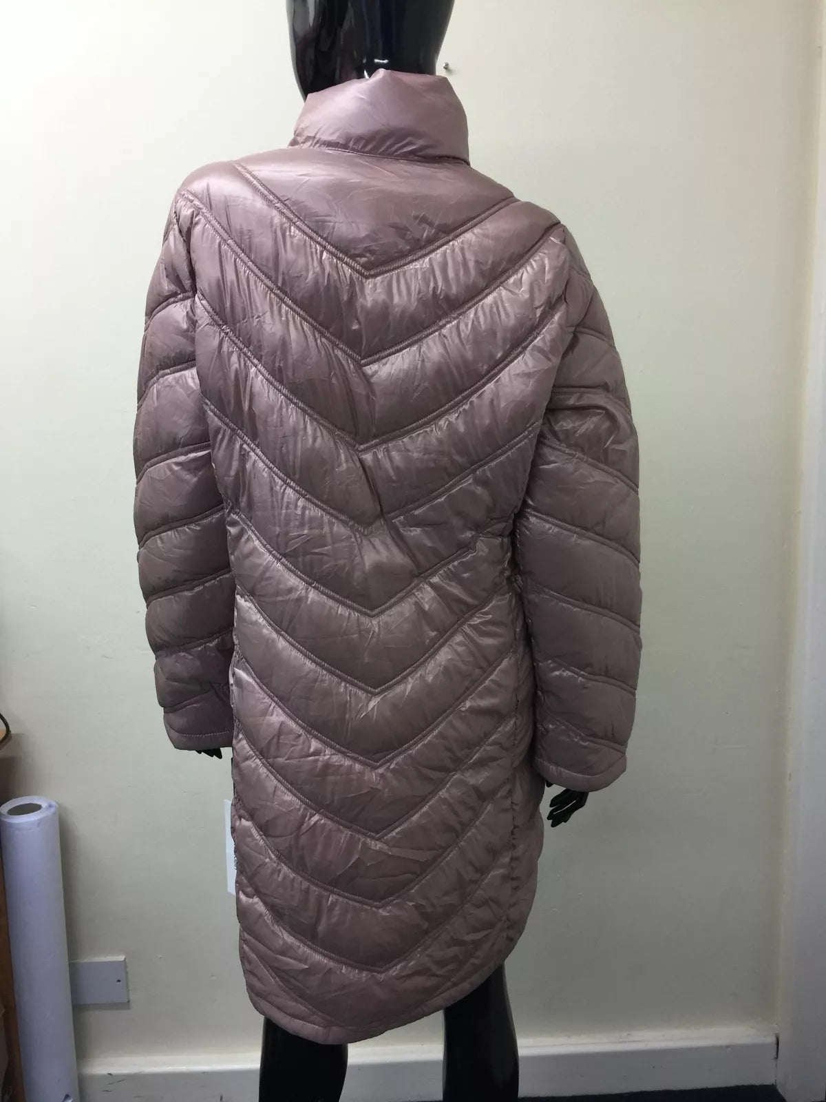 Calvin Klein Womens Chevron Quilted Packable Down Jacket Medium
