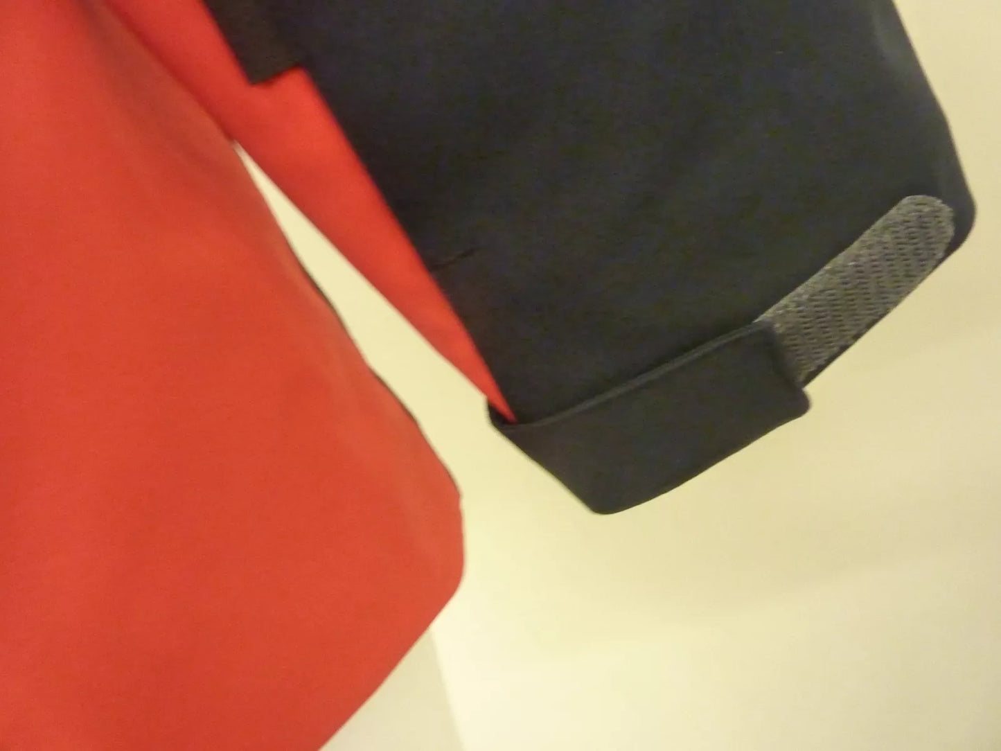 WOMENS SPYDER JACKET-LARGE-BLACK/RED