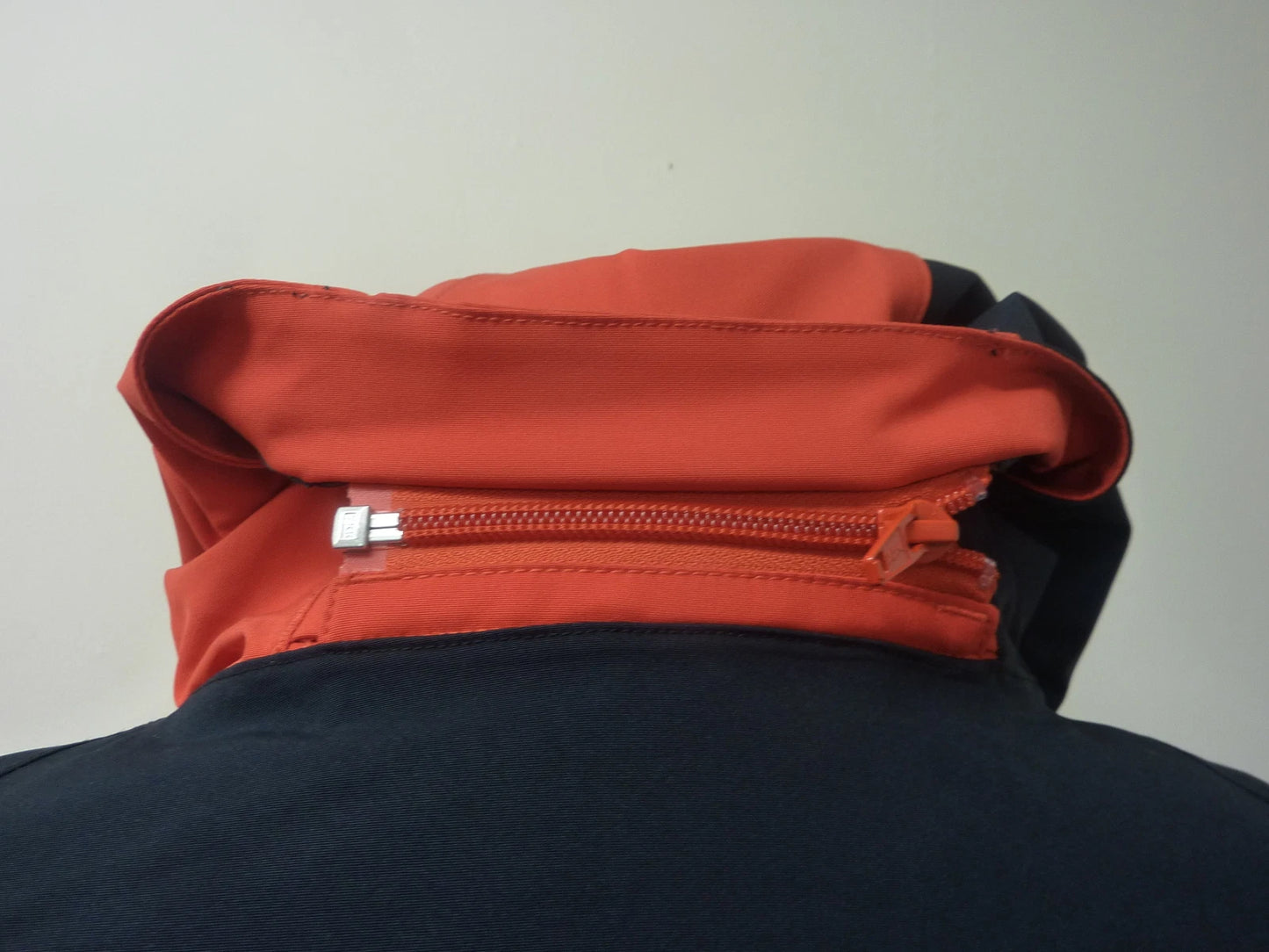 WOMENS SPYDER JACKET-LARGE-BLACK/RED