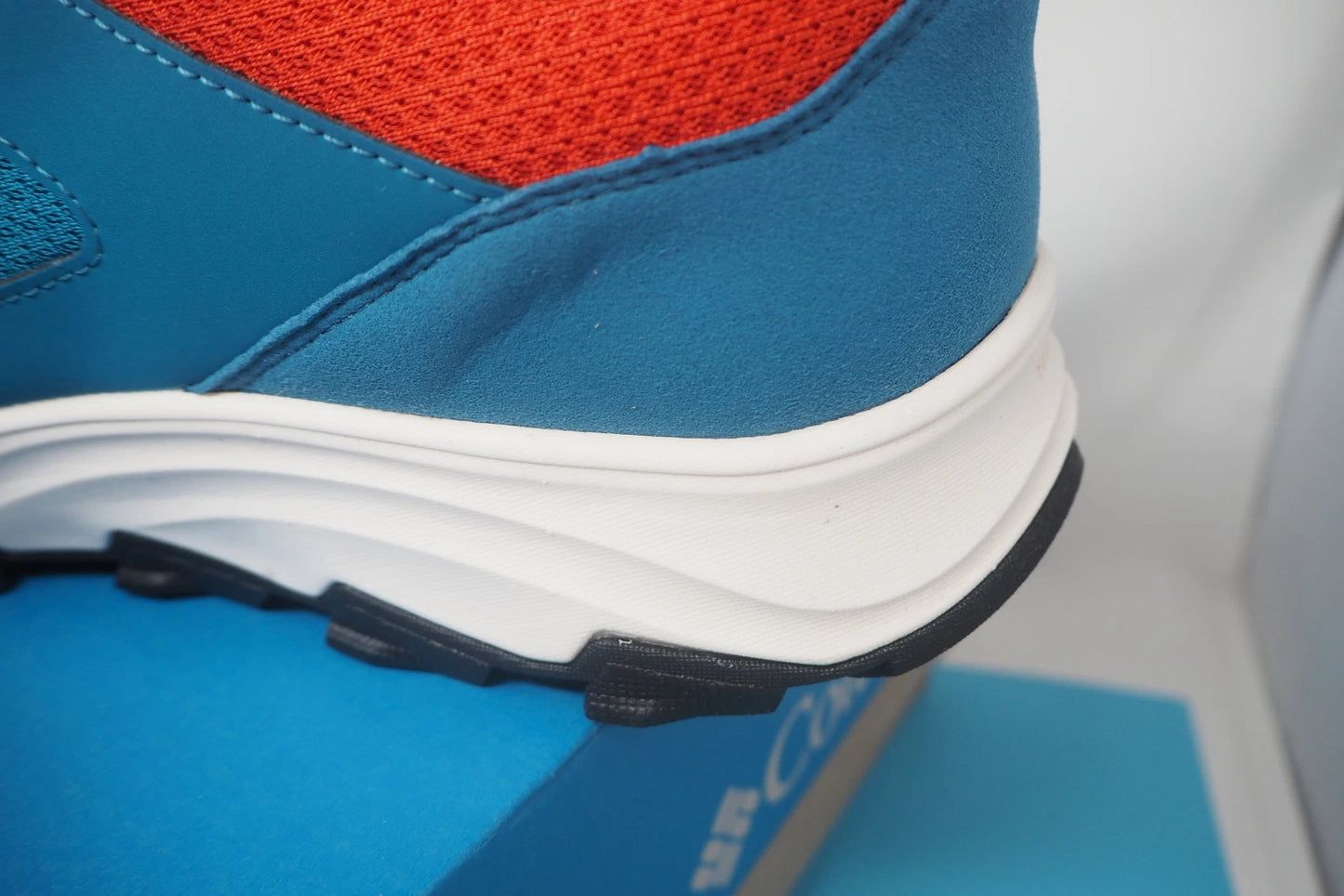 Columbia Men's Hatana Max Outdry Low Rise Trekking and Hiking Shoes UK 12