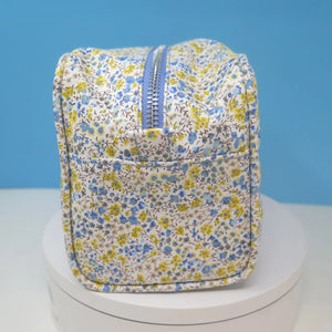 LIBERTY WASH BAG