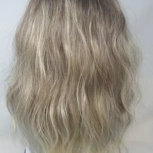 FULL WIG-BLONDE/BROWN HIGH LIGHTS-APPROX 16