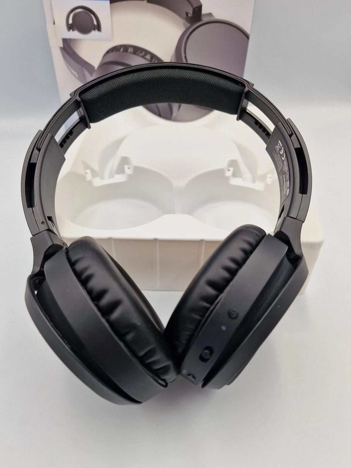 Philips 5000 series bluetooth headphones Big Bold Bass Compact Folding