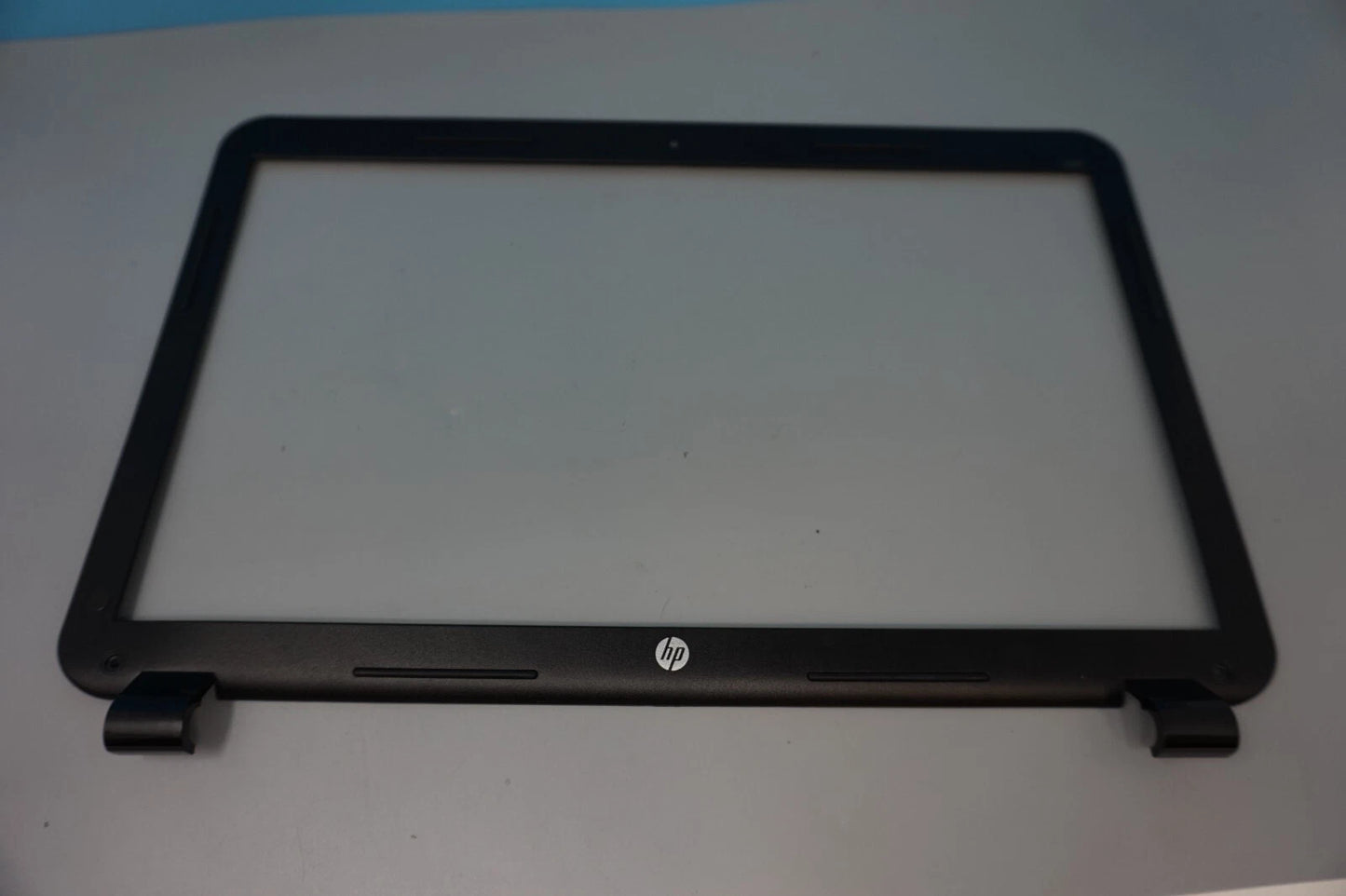 HP 255 GENUINE REPLACEMENT SCREEN BEZEL PLASTICS SURROUND TRIM