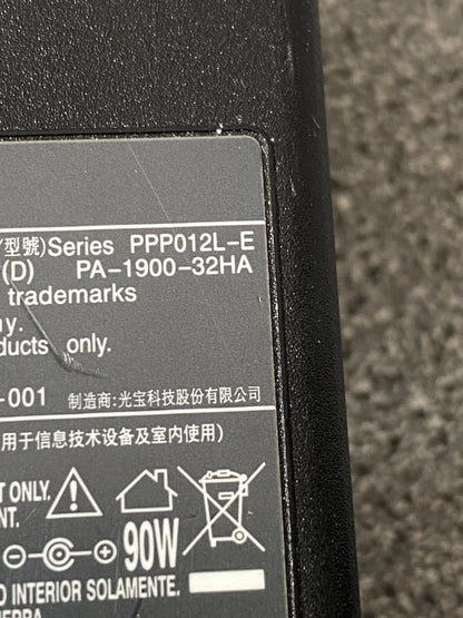 HP AC MAINS ADAPTER/CHARGER PA-1900-08R1 PPP012HA  PA-1900-32HA 19V 4.74A 90W