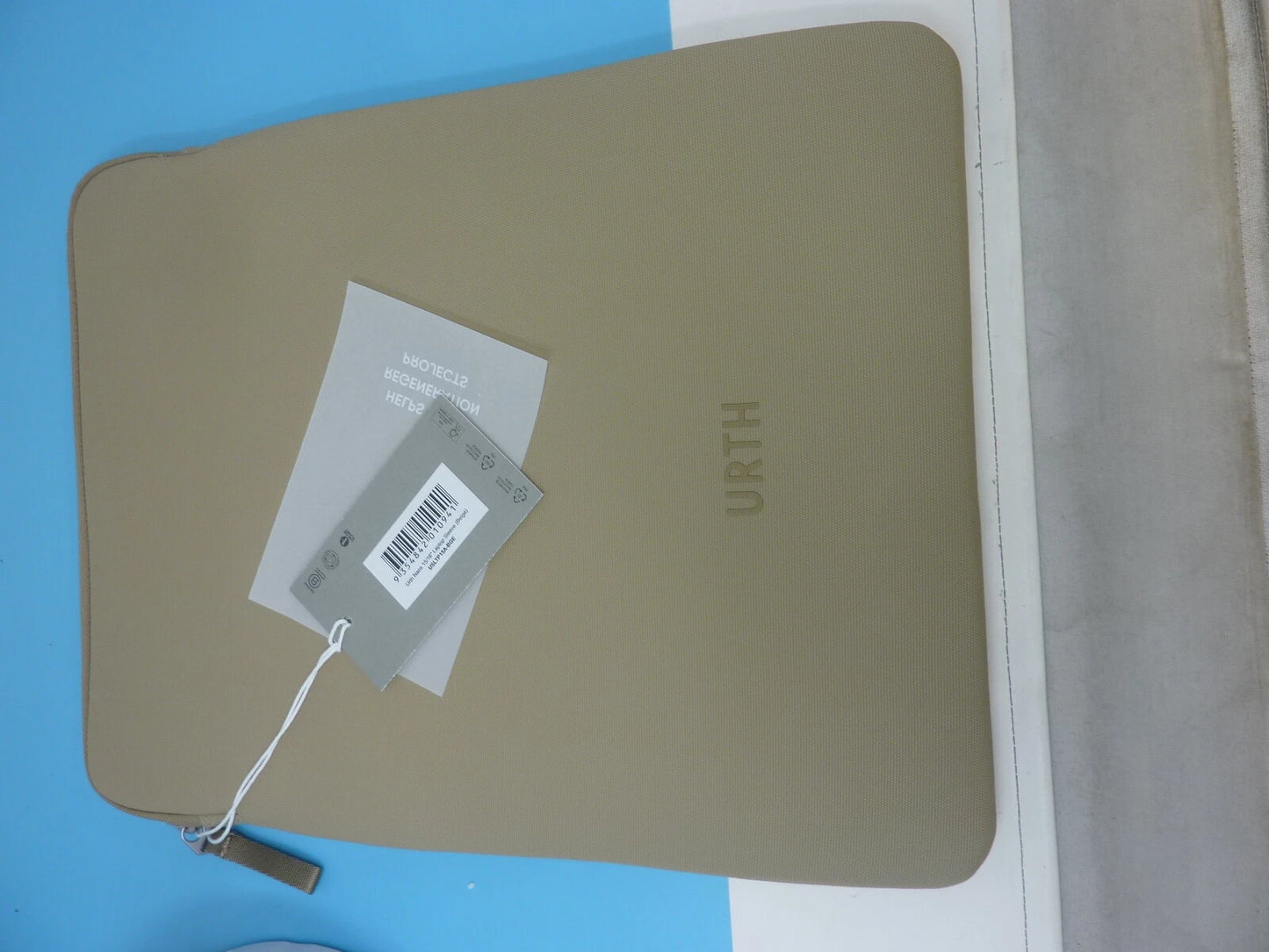 Urth Naos 15/16" Laptop Sleeve Beige
