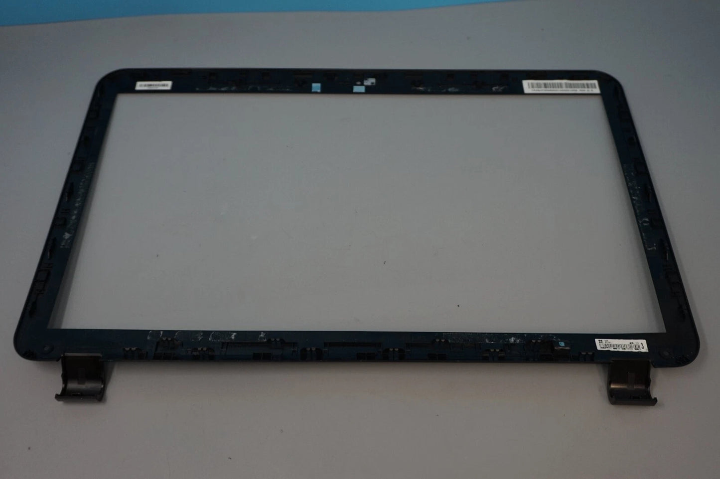 HP 255 GENUINE REPLACEMENT SCREEN BEZEL PLASTICS SURROUND TRIM