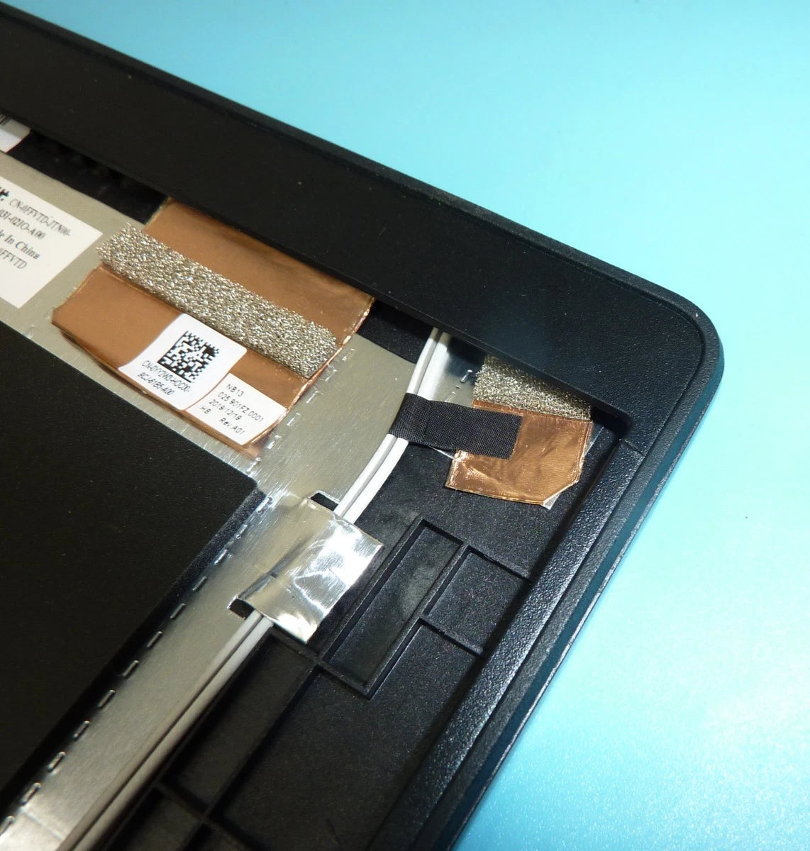 Dell Latitude 5300 Lid (NO SCREEN) Hinges Webcam Wifi Antenna Cables 0FFVTD